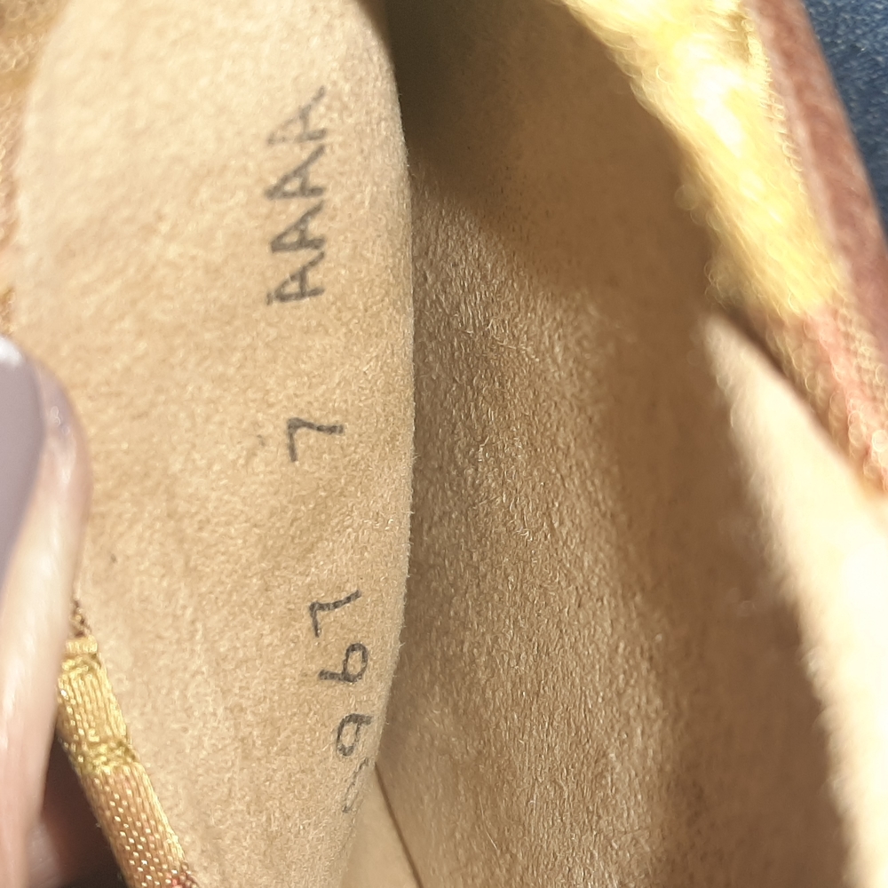 Stuart Weitzman Slides Neutral Block Heels With P… - image 6